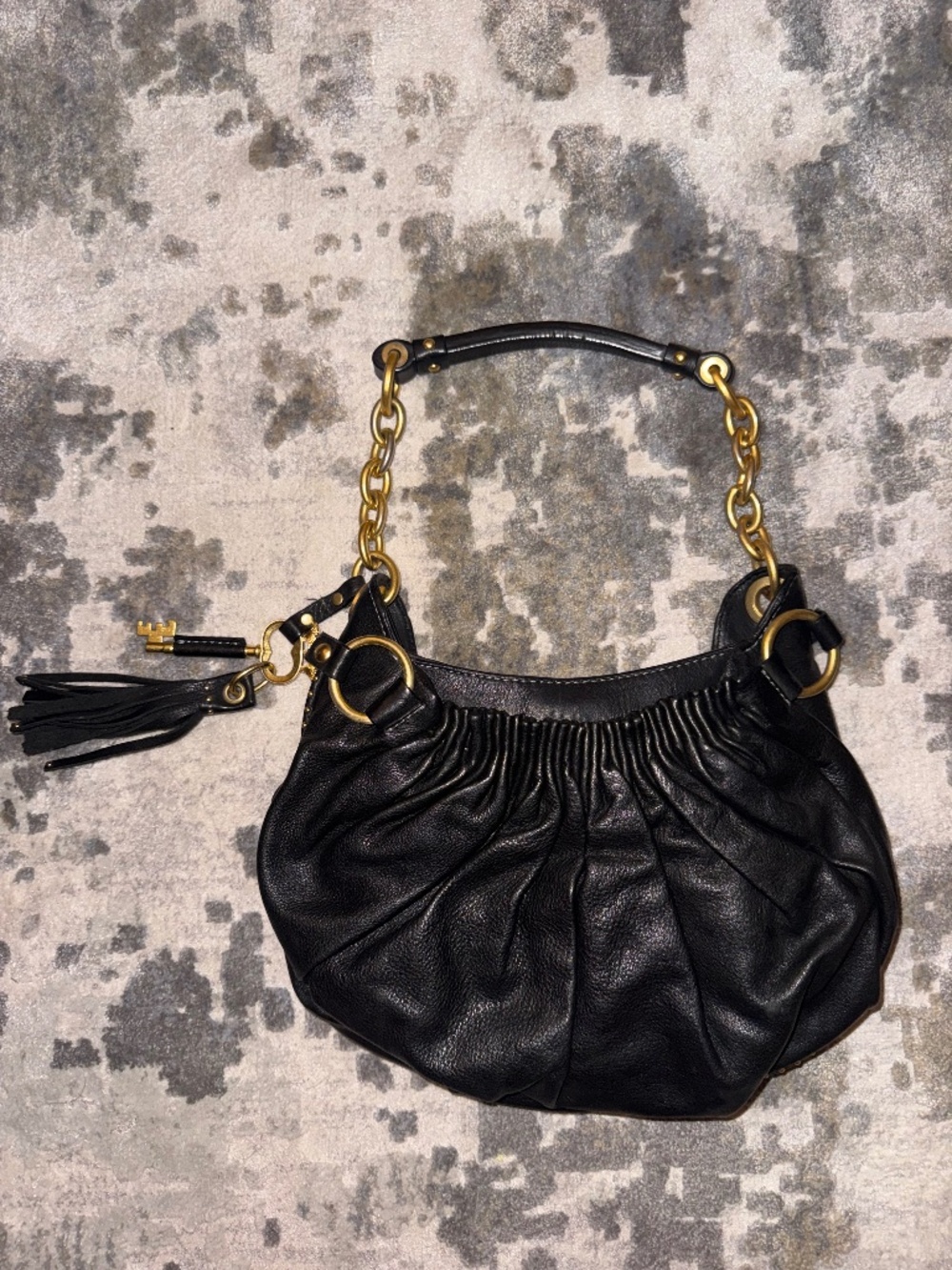 Juicy Couture Y2K Black Leather Shoulder Bag Gold Rings Key Charm - Picture 6 of 6